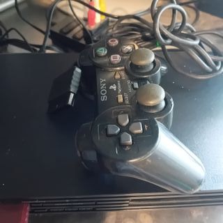 PlayStation 2 Negra + Cables + Mando original