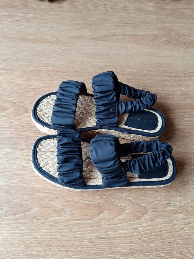 Sandalias negras Women'secret