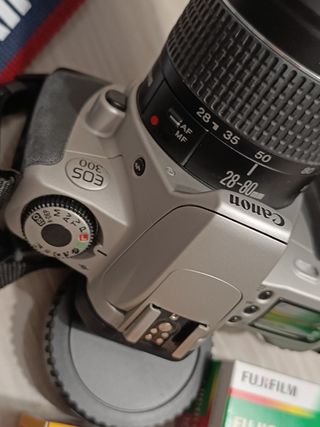 Canon EOS 300 Reflex + Accesorios