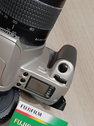 Canon EOS 300 Reflex + Accesorios