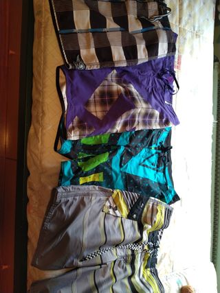 Lote 4 bañadores chico , varias marcas , los 4 x 9