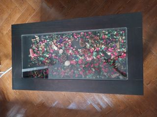 Mesa de centro de madera y cristal