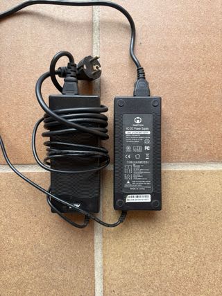 Monociclo eléctrico INMOTION V8F + funda + 2 carga