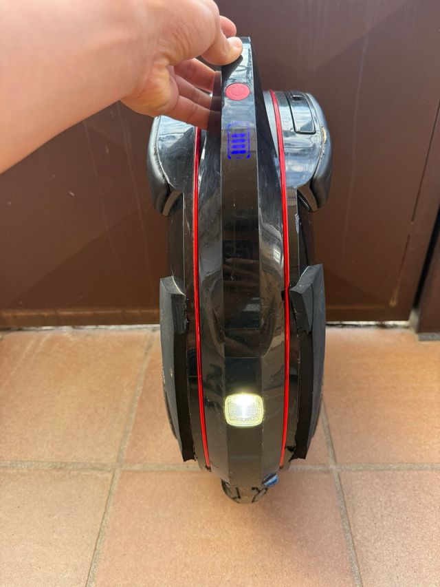 Monociclo eléctrico INMOTION V8F + funda + 2 carga