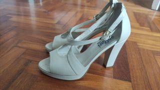 Sandalias elegantes marca Angari