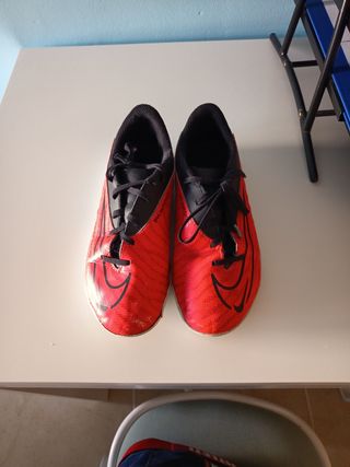 Zapatillas de fútbol Nike niño talla 34