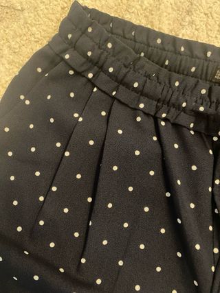tres pantalones de Zara y H&M
