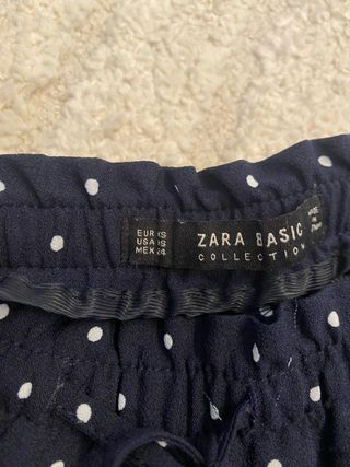 tres pantalones de Zara y H&M