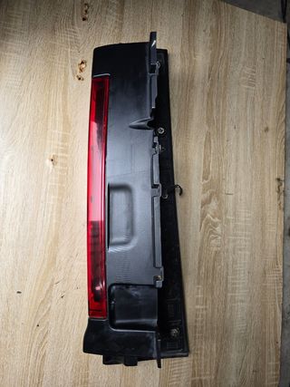 Piloto trasero izquierdo Renault Trafic