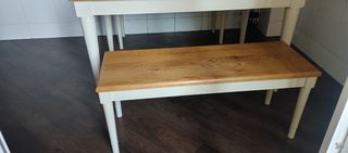Conjunto mesa y 2 bancos madera