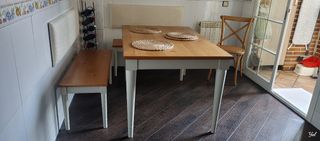 Conjunto mesa y 2 bancos madera