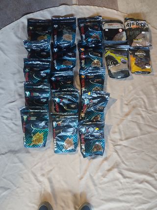 Cebos de pesca Vitalbaits y otros