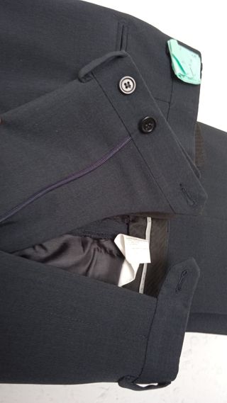 Traje de boda azul oscuro