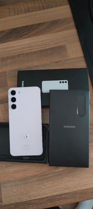 Samsung Galaxy S23+ NUEVO 512GB 8GB, + Galaxy buds