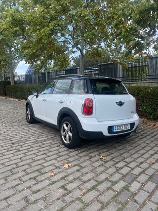 MINI Countryman 2011
