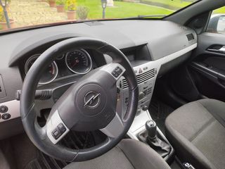 Opel Astra 2007