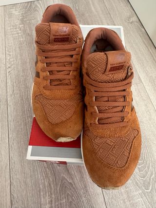 Zapatillas New Balance Marrones