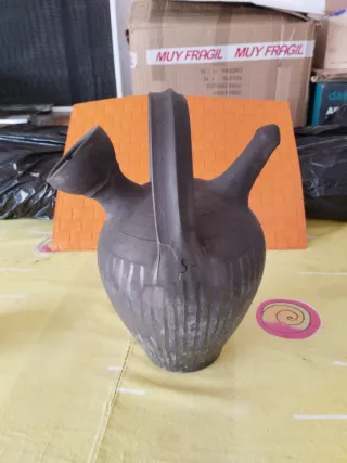 Botijo de cerámica carbón.