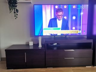 Mueble TV oscuro