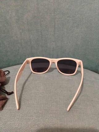Gafas de sol blancas