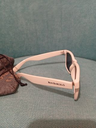 Gafas de sol blancas