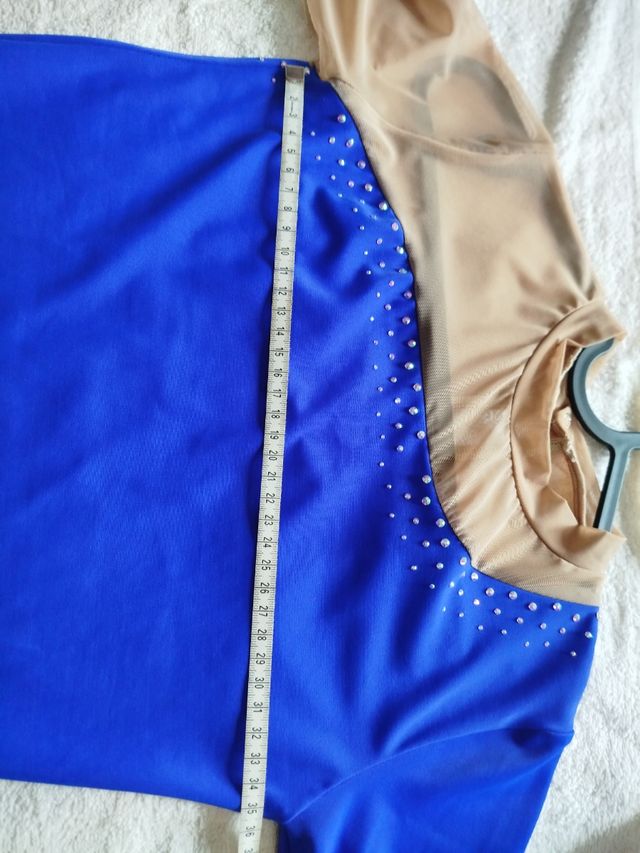 Mallot patinaje niña talla L,seminuevo.