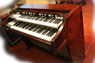 Órgano Hammond A100