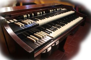 Órgano Hammond A100