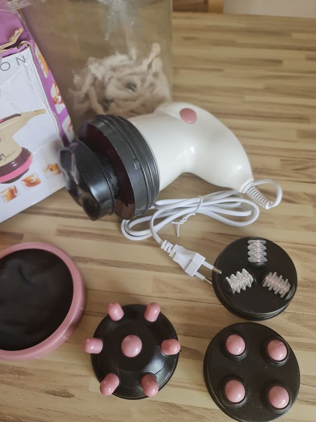 Masajeador con cabezales