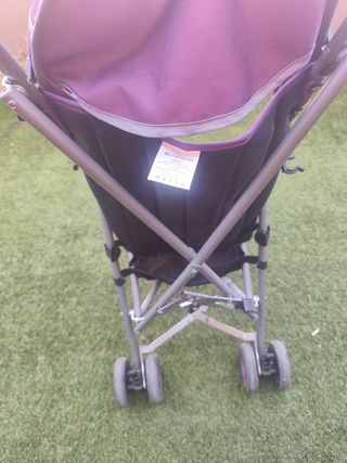 Silla de paseo ligera morada
