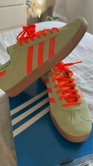 Zapatillas Adidas Gazelle Verde y Naranja
