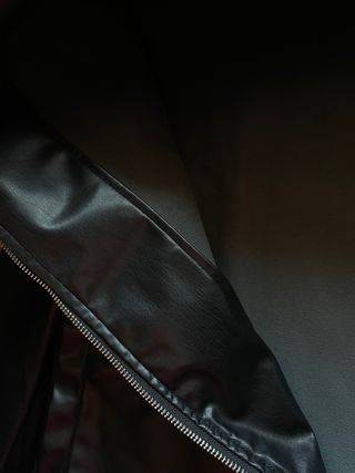 Chaqueta negra de cuero para hombre Talla L