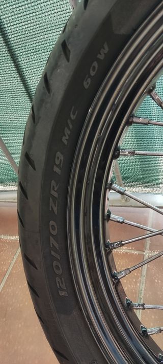 Llantas Harley Davidson delantera y trasera