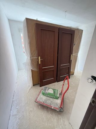 Puertas de madera para vivienda