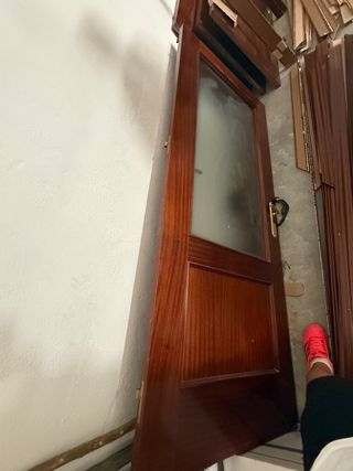 Puertas de madera para vivienda