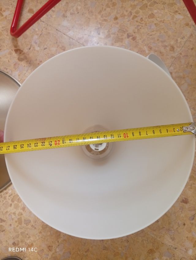 Pack x2 (1 Lámpara de Techo Metálica y  de Plástic