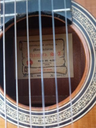 Guitarra española Alhambra 2C (1984)