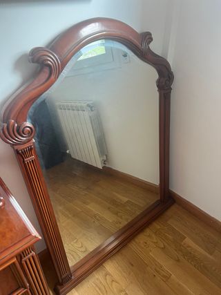 Cómoda Vintage Madera con Espejo.
