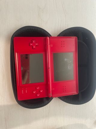 Nintendo DS Roja con juegos