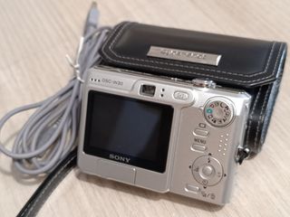 Sony Cyber-shot DSC-W30 Plata