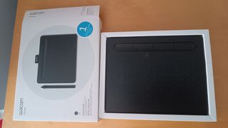 URGE Wacom Intuos Creative Pen Tablet