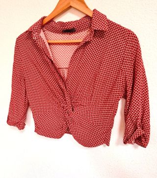 Blusa estampada manga corta con nudo