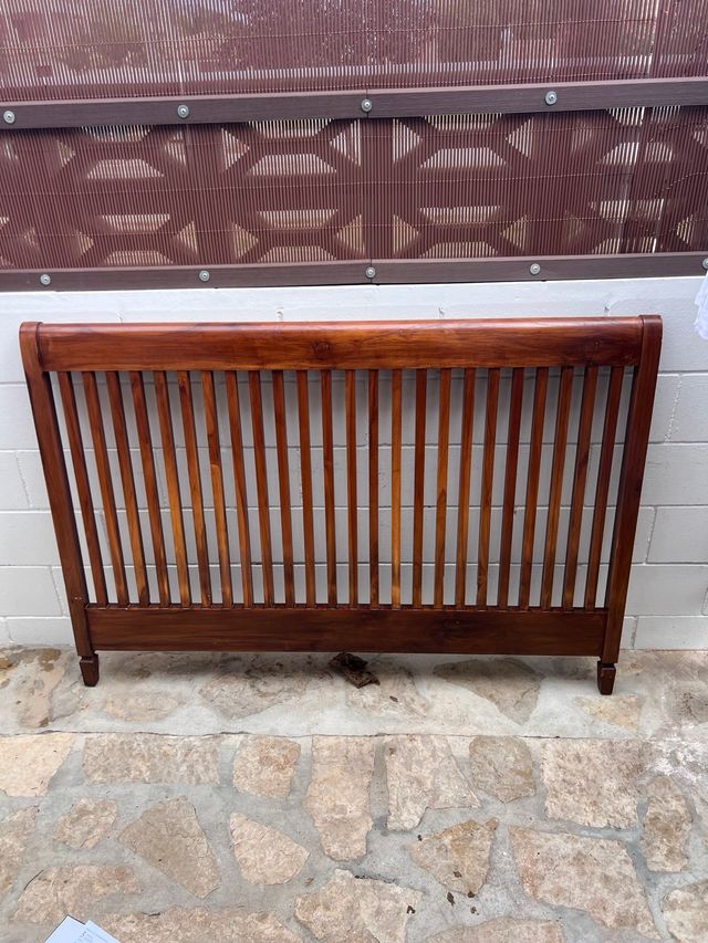 Cabecero de madera Teka