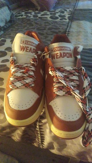 Zapatillas Converse Weapon color teja originales.