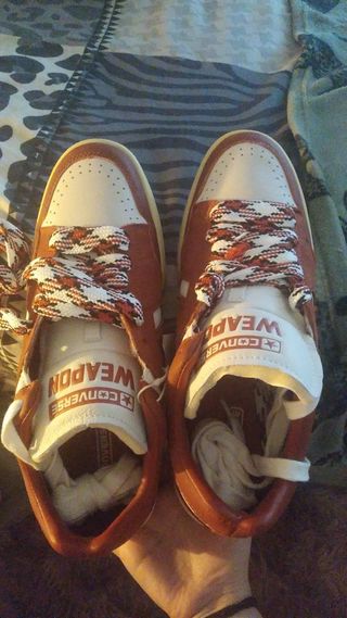 Zapatillas Converse Weapon color teja originales.