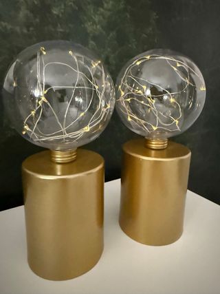Lámparas Decorativas Doradas con Luces LED