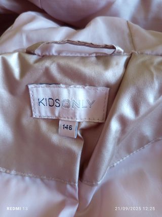 Giubbotto imbottito con cappuccio