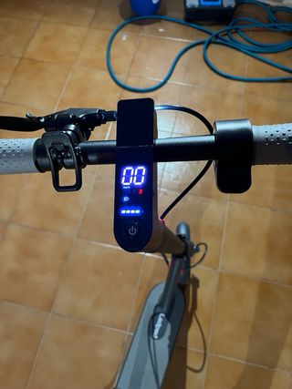Patinete eléctrico con sillín