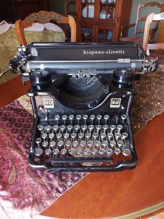 Máquina de escribir Hispano Olivetti