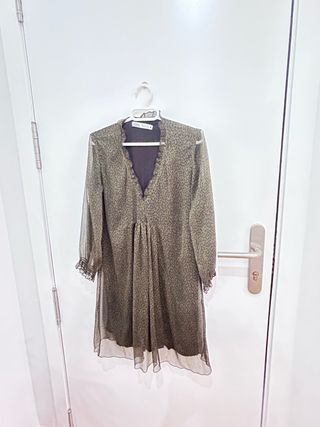 Vestido Zara verde oliva estampado